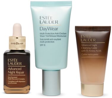 Estée Lauder EXCLUSIVE Estée Lauder x LOOK FANTASTIC 3-Step Radiance Routine Set
