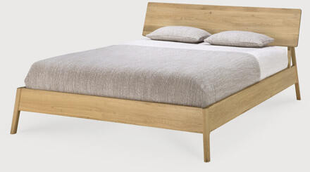 Ethnicraft Bed 'Air' Geolied Eikenhout, 180 x 200cm, kleur Naturel - 180 x 200 cm
