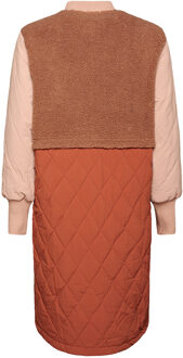 Etta Pile-jas in donkerrood