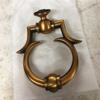 Europese Eenvoudige Klopper Gun Zwart-Goud/Zilver/Zwart Luxe Klopper Zinklegering Klop Ring Deurklopper Meubels handvat Hardware tong