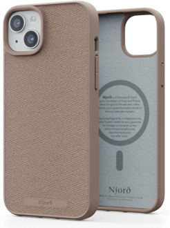 Fabric Hoesje geschikt voor iPhone 15 Plus - Premium Stof - 100% gerecycled materiaal - Pink Sand