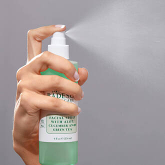 Facial Spray With Aloe, Cucumber And Green Tea - 236ml