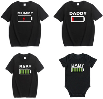 Family Look Matching Clothes 2020 Father Mother Son Daughter Kids T-shirt Casual Mom Daddy and Me Baby Boy Girl Clothes Outfit