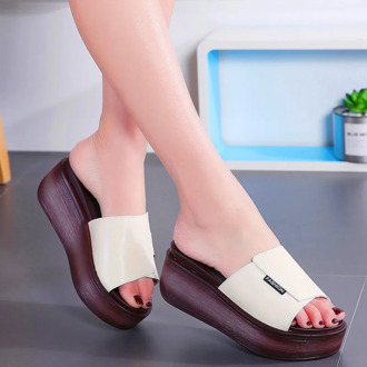 Fashion ladies flat shoes breathable wear-resistant vulcanized shoes lightweight wear-resistant Leather casual style sandals