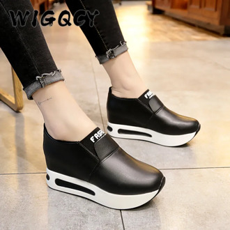 Fashion Shoes Woman Sneakers Spring Autumn Women Pu Flat Thick Bottom Shoes Slip on Boots Casual Platform Increase Within Shoes