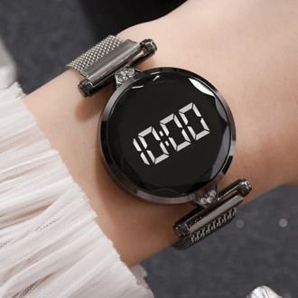 Fashion Women's Watches Sports Alloy Magnet Ore Glass Dial Quartz Watch Luxury Digital Wrist Watches Clock Women's Montre femme