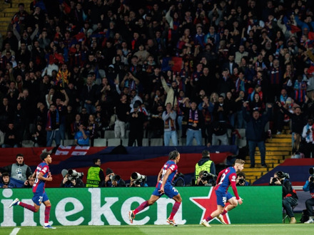 FC Barcelona vs Villarreal CF (La Liga) (Vliegtuig)