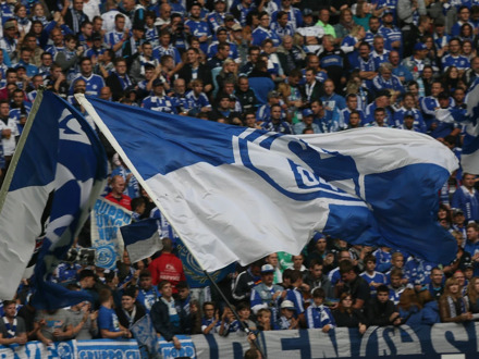 FC Schalke 04 vs Dynamo Dresden (Bundesliga 2) (Eigen vervoer)
