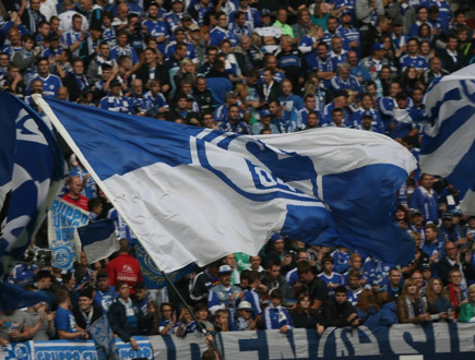 FC Schalke 04 vs Karlsruher SC (Bundesliga 2) (Eigen vervoer)
