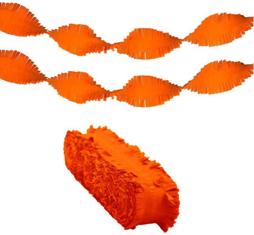 Feest/verjaardag/Koningsdag slinger - 2x - crepepapier - oranje - 24 meter