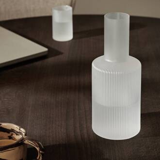 Ferm Living Ripple karaf, wit, 1 liter, glas, mondgeblazen