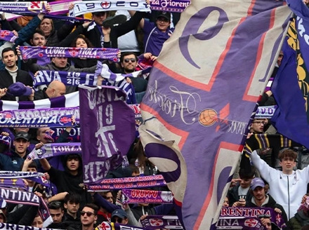 Fiorentina - Parma (Serie A) (Vliegtuig)