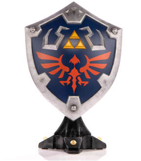 First 4 Figures The Legend of Zelda Breath of the Wild PVC Statue Hylian Shield Standard Edition 29 cm