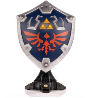 First 4 Figures The Legend of Zelda Breath of the Wild PVC Statue Hylian Shield Standard Edition 29 cm