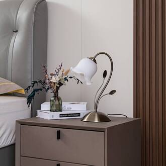 Floraal ontworpen tafellamp Matea wit, klassiek messing