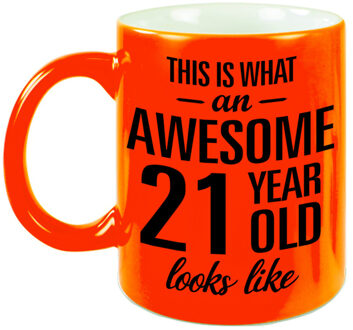 Fluor oranje awesome 21 year cadeau mok / verjaardag beker 330 ml - feest mokken