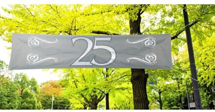 Folat 25 jaar jubileum straat vlag banner - zilver - 180 x 40 cm - polyester - getrouwd - versiering