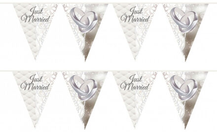 Folat Just Married vlaggenlijn - 6x stuks - 10 meter - plastic - Bruiloft decoraties - huwelijk vers