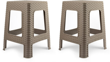 Forte Plastics 2x stuks rotan opstapje/krukje in het taupe bruin - 36 x 36 x 45 cm - Keuken/badkamer/slaapkamer handige krukjes/opstapjes