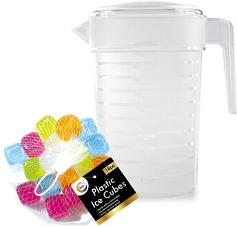 Forte Plastics Set water/sap/schenkkannen set van 2x stuks met deksels van 2000 ml met 18x herbruikbare ijsklontjes