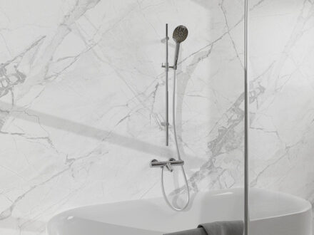 FortiFura Calvi Badkraan - met glijstangset - ronde handdouche gladde doucheslang - chroom SW767487/SW496814/SW706209/SW720223