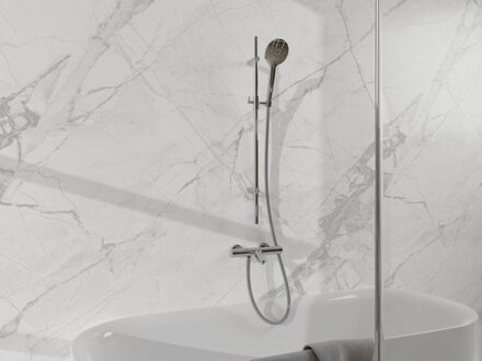 FortiFura Calvi Badkraan - met glijstangset - ronde handdouche - metalen doucheslang - chroom SW767487/SW496814/SW767373/SW720223