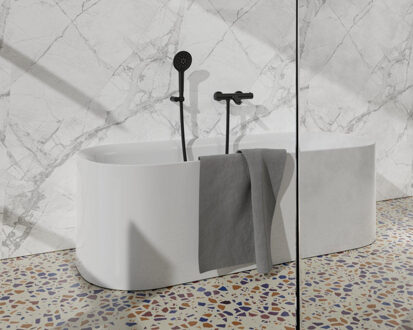 FortiFura Calvi Thermostatische badkraan met ronde handdouche, handdouchehouder en metalen doucheslang mat zwart SW496816/SW720565/SW720224/SW706203 Zwart mat