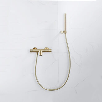 FortiFura Calvi Thermostatische badkraan met staafhanddouche, handdouchehouder en gladde doucheslang Geborsteld Messing PVD (Goud) SW720570/SW720567/SW720226/SW728176 Messing geborsteld (goud)