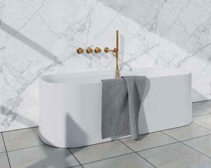 FortiFura Nebbio Badcombinatie-set - thermostaatkraan - wandaansluitbocht met handdouchehouder- gladde doucheslang - staaf handdouche - uitloop - geborsteld messing SW1183067 2x SW1183076 2x SW1183080 SW720569 SW728 Messing geborsteld (goud)