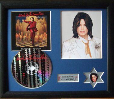 Foto met authentieke handtekening van Michael Jackson