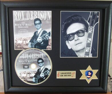 Foto met authentieke handtekening van Roy Orbison