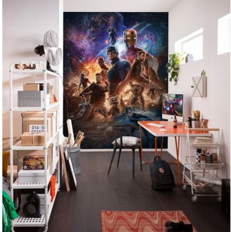 Fotobehang - Avengers Battle of Worlds 200x280cm - Vliesbehang Multikleur