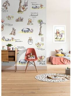 Fotobehang - Winnie Pooh Stripes 200x280cm - Vliesbehang Multikleur