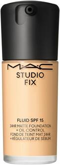 Foundation MAC Studio Fix Fluid SPF 15 Foundation NC13 30 ml