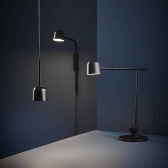 Frandsen LED wandlamp Satellite, zwart, projectie 47 cm zwart mat