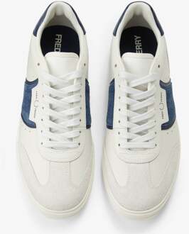 Fred Perry B4 Trainers in Wit - maat EU 46 / UK 11