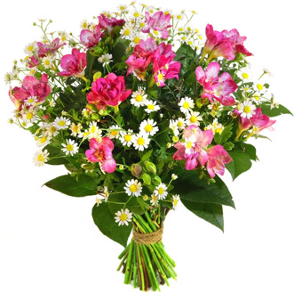 Freesia boeket met o.a Kamille