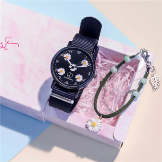 French niche watch female 2020 new little Daisy Mori female junior high school students Korean version of simple art watches
