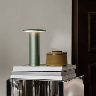 Fritz Hansen LED tafellamp op batterijen Solae, groen, aluminium, IP44 lichtgroen