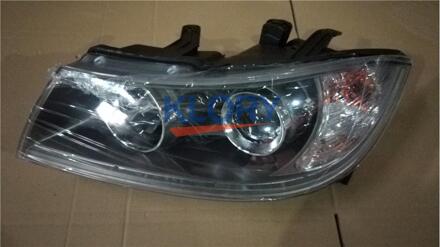 Front Combinatie Licht Montage Voor Lifan 620 Oem: B4121100 B4121200 Elektrische Controle links