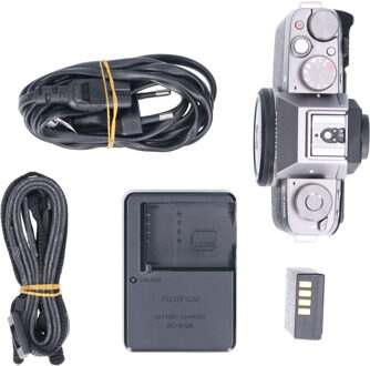 Fujifilm Tweedehands Fujifilm X-T100 Body CM5202 Zilver