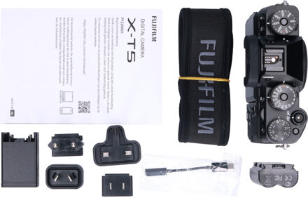 Fujifilm Tweedehands Fujifilm X-T5 Body Black CM1586
