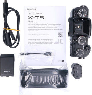 Fujifilm Tweedehands Fujifilm X-T5 Body Black CM4937