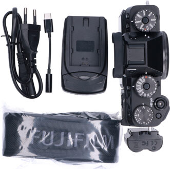 Fujifilm Tweedehands Fujifilm X-T5 Body Black CM8340