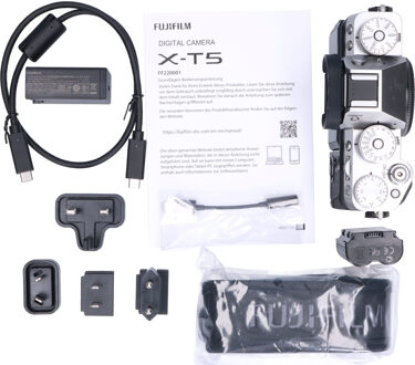 Fujifilm Tweedehands Fujifilm X-T5 Body Silver CM3632