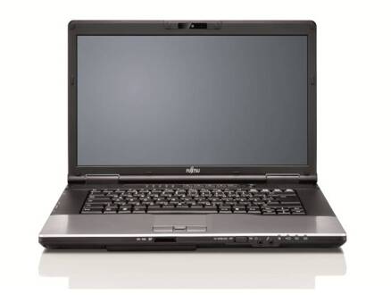 Fujitsu LifeBook E752 - Intel Core i5-3e Generatie - 15 inch - 8GB RAM - 240GB SSD - Windows 10