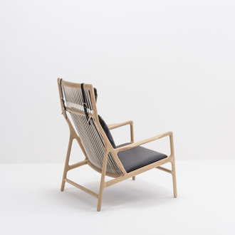 Gazzda Dedo lounge chair whitewash eiken - dakar leather black zitting Zwart