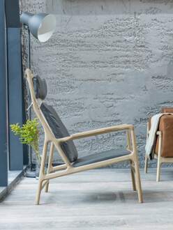 Gazzda Dedo lounge chair whitewash eiken - dakar leather grey zitting Grijs