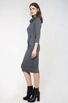 Gebreide aansluitende jurk met een zelfdragende riem Donkergrijs - EU 46 / UK 18