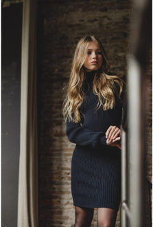 Gebreide jurk dark navy voor meisjes in de kleur Houtskool - 128